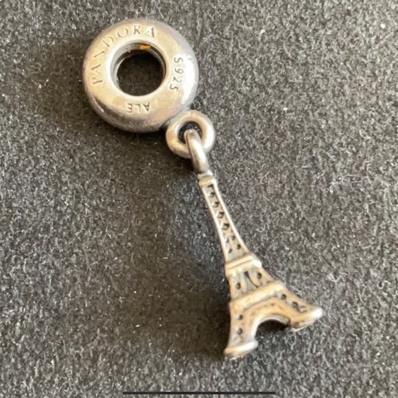 Pandora Eiffel Tower charm - Picture 1 of 2